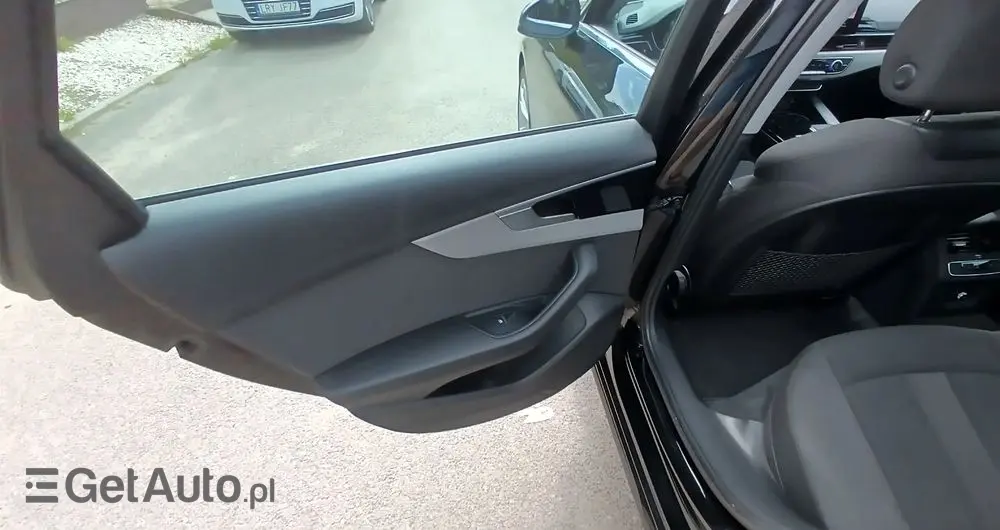 AUDI A4 35 TFSI S tronic S line