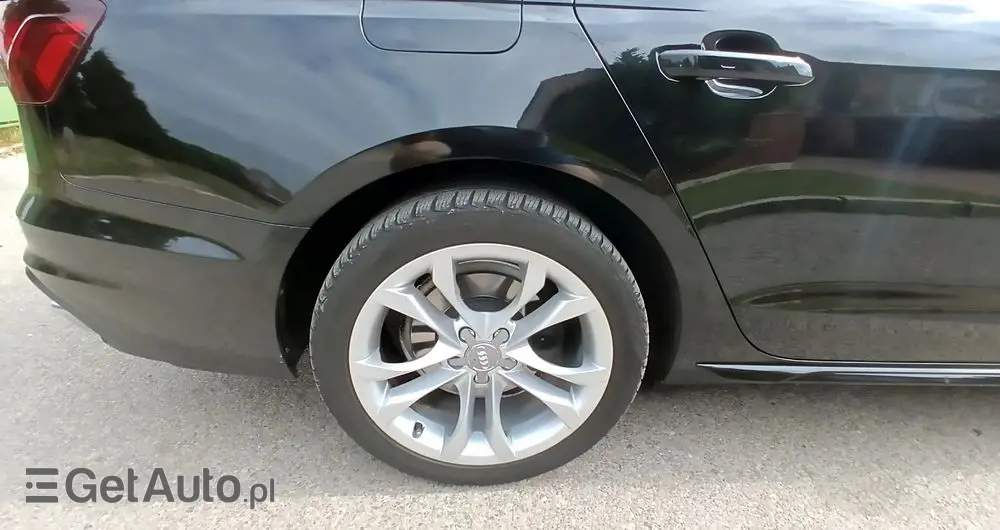 AUDI A4 35 TFSI S tronic S line