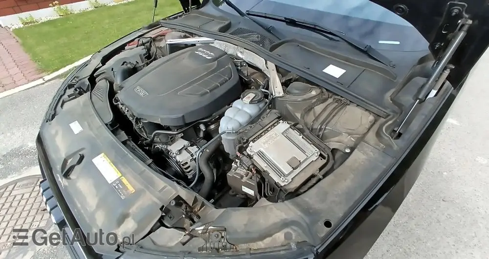 AUDI A4 35 TFSI S tronic S line