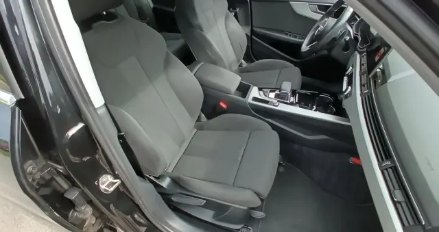 AUDI A4 35 TFSI S tronic S line