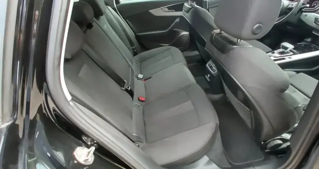 AUDI A4 35 TFSI S tronic S line