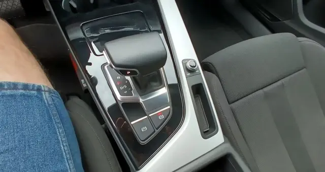 AUDI A4 35 TFSI S tronic S line