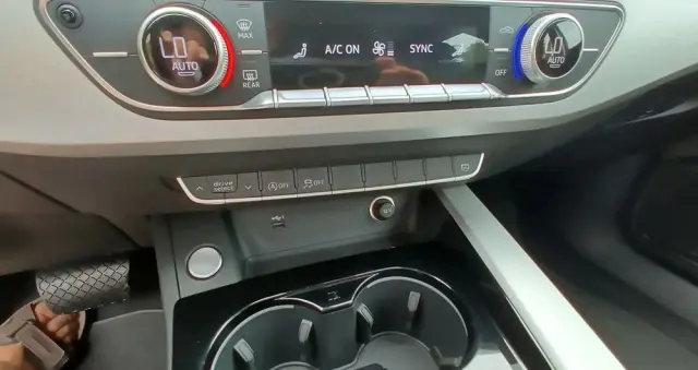 AUDI A4 35 TFSI S tronic S line