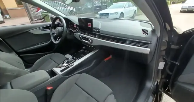 AUDI A4 35 TFSI S tronic S line