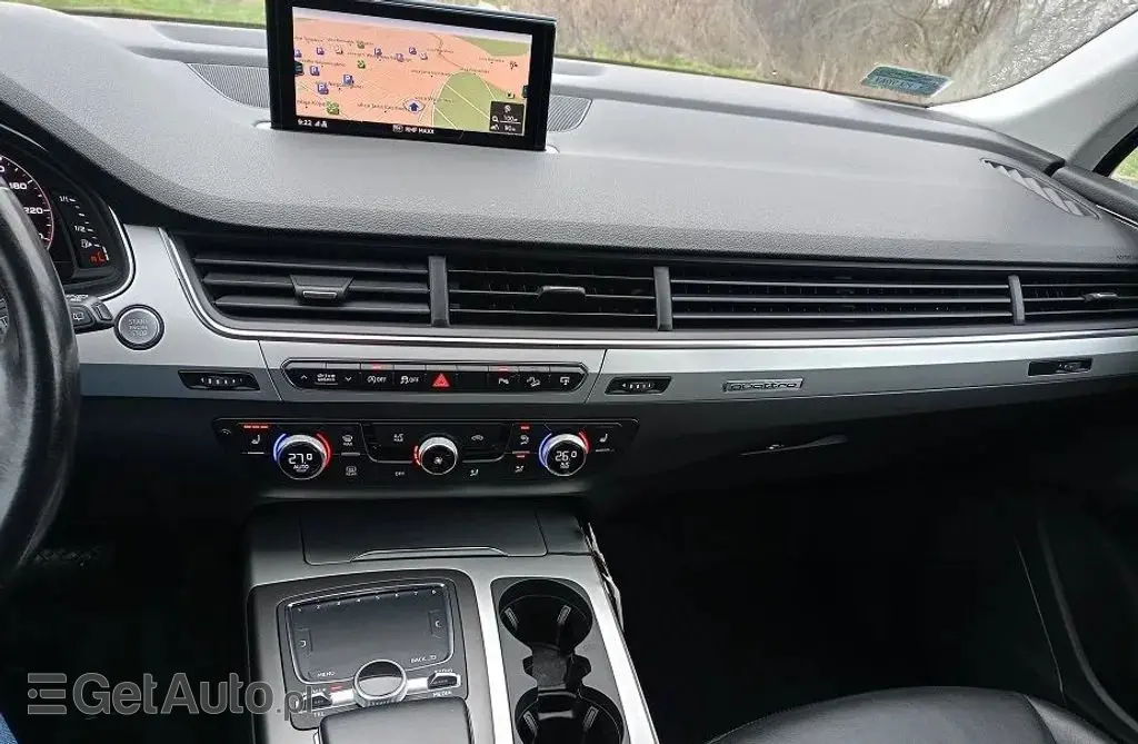 AUDI Q7 