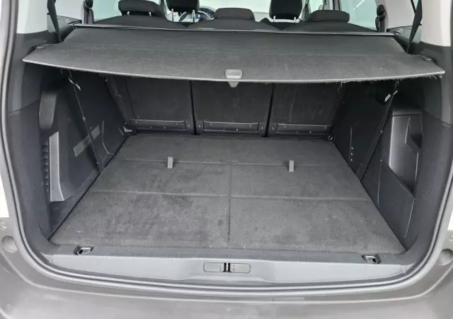 PEUGEOT 5008 E-HDI FAP 115 EGS6 Stop&Start Allure