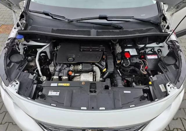 PEUGEOT 5008 E-HDI FAP 115 EGS6 Stop&Start Allure