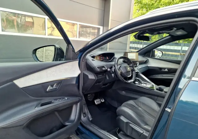 PEUGEOT 3008 1.5 BlueHDi GT Pack S&S EAT8