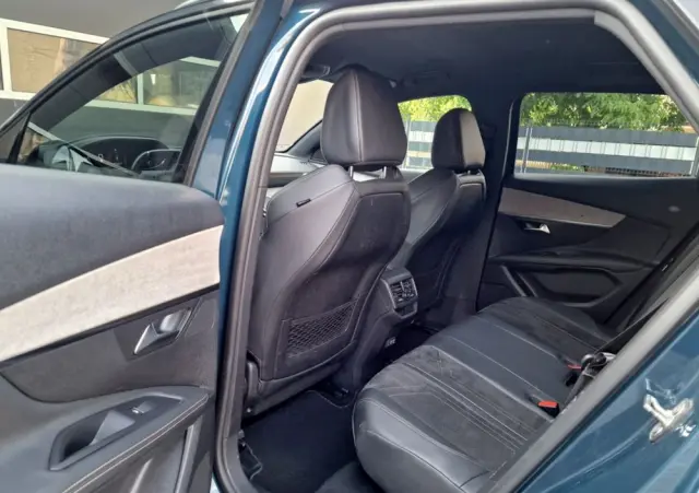 PEUGEOT 3008 1.5 BlueHDi GT Pack S&S EAT8