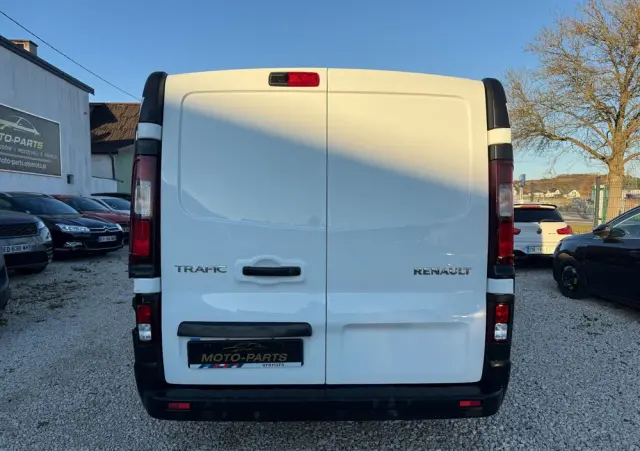 RENAULT Trafic 