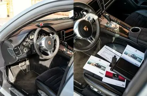 PORSCHE Panamera 