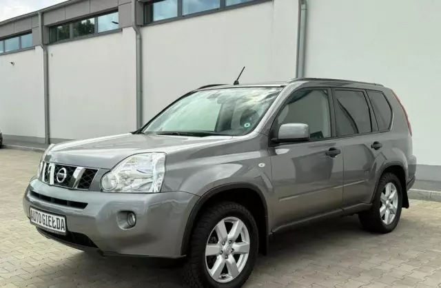 NISSAN X-Trail 