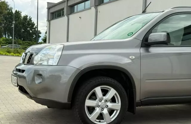 NISSAN X-Trail 