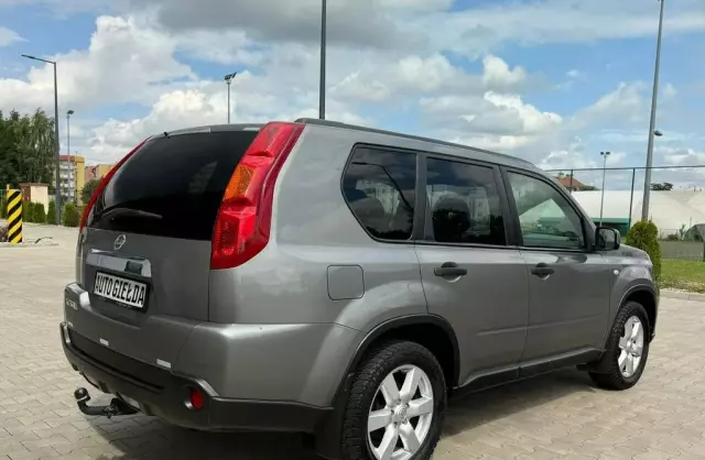 NISSAN X-Trail 
