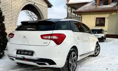 DS 5 