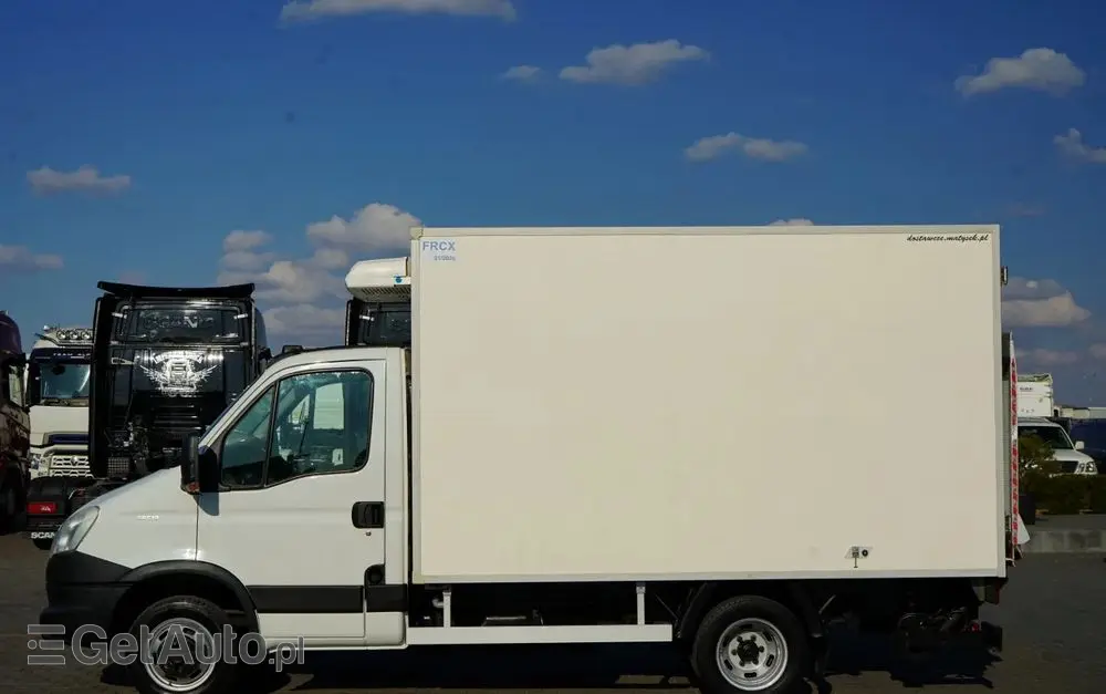 IVECO DAILY 35-130 / CHŁODNIA / AGREGAT THERMO KING / WINDA DHOLLANDIA / AUTOMAT / SPROWADZONY 