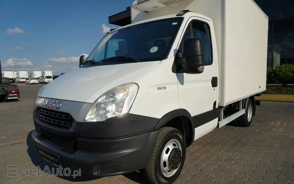 IVECO DAILY 35-130 / CHŁODNIA / AGREGAT THERMO KING / WINDA DHOLLANDIA / AUTOMAT / SPROWADZONY 