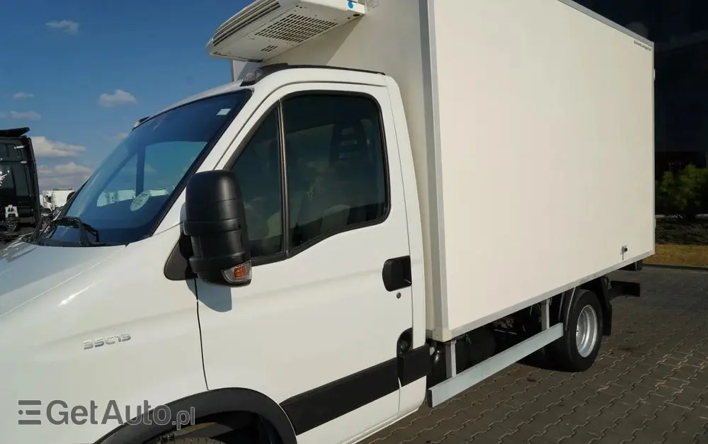 IVECO DAILY 35-130 / CHŁODNIA / AGREGAT THERMO KING / WINDA DHOLLANDIA / AUTOMAT / SPROWADZONY 