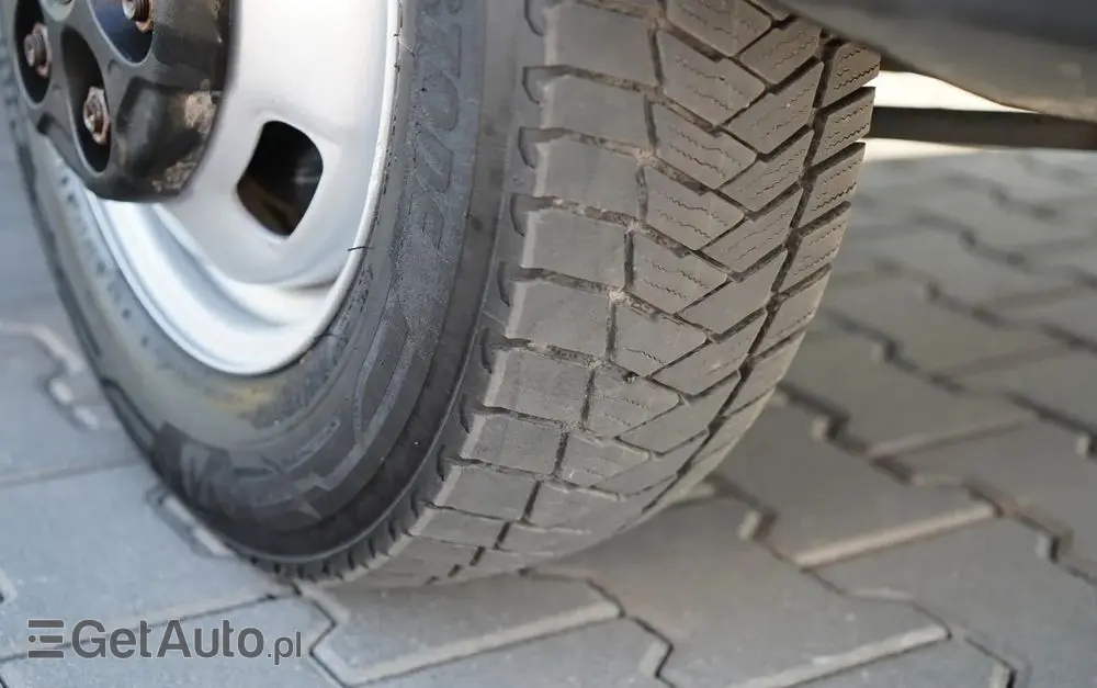 IVECO DAILY 35-130 / CHŁODNIA / AGREGAT THERMO KING / WINDA DHOLLANDIA / AUTOMAT / SPROWADZONY 