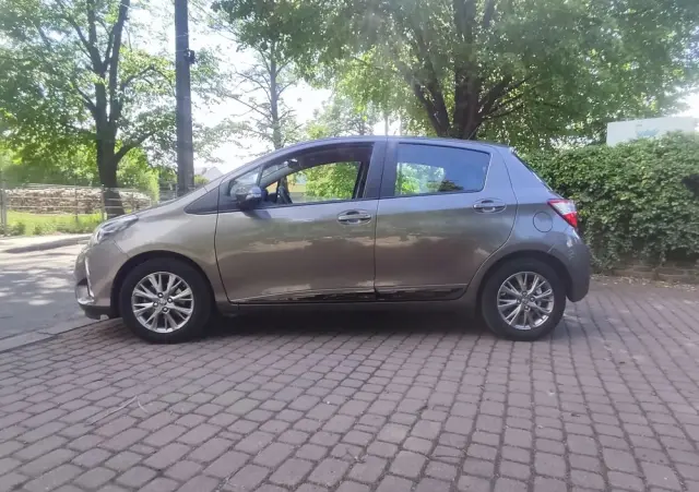 TOYOTA Yaris 1.0 VVT-i Edition-S