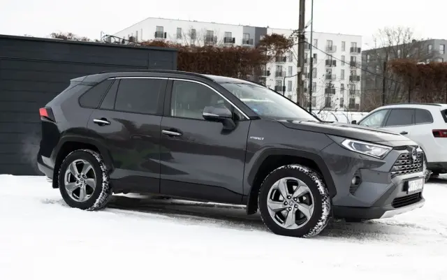 TOYOTA RAV4 