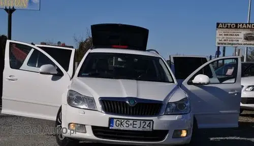 SKODA Octavia 
