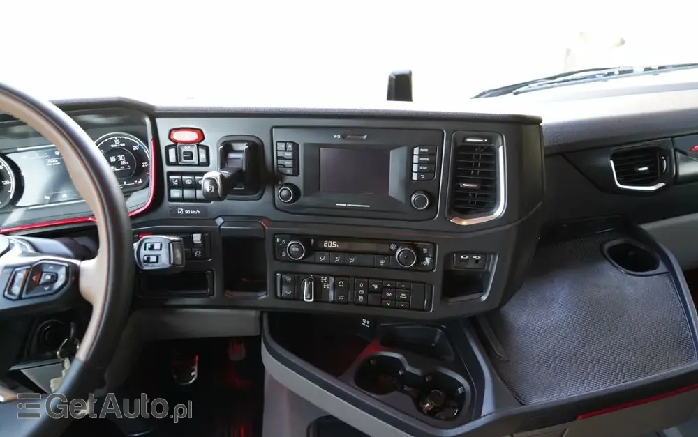 SCANIA R 650 / V8 / 6x4 / HYDRAULIKA /  DMC: 100.000 KG / I-PARK COOL / 3 OSIOWY CIĄGNIK SIODŁOWY / OPONY 100% 