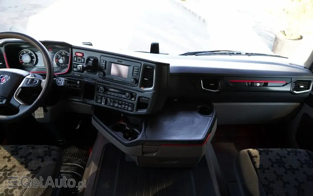 SCANIA R 650 / V8 / 6x4 / HYDRAULIKA /  DMC: 100.000 KG / I-PARK COOL / 3 OSIOWY CIĄGNIK SIODŁOWY / OPONY 100% 