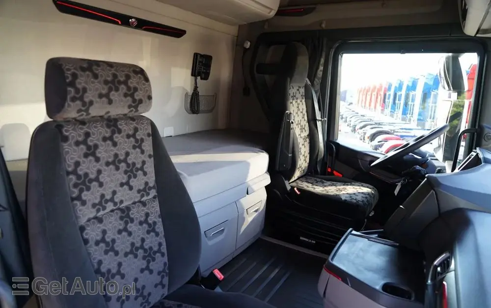 SCANIA R 650 / V8 / 6x4 / HYDRAULIKA /  DMC: 100.000 KG / I-PARK COOL / 3 OSIOWY CIĄGNIK SIODŁOWY / OPONY 100% 