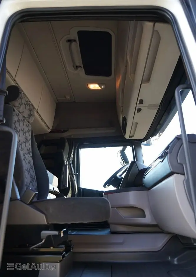 SCANIA R 650 / V8 / 6x4 / HYDRAULIKA /  DMC: 100.000 KG / I-PARK COOL / 3 OSIOWY CIĄGNIK SIODŁOWY / OPONY 100% 