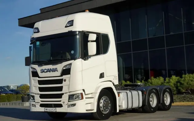SCANIA R 650 / V8 / 6x4 / HYDRAULIKA /  DMC: 100.000 KG / I-PARK COOL / 3 OSIOWY CIĄGNIK SIODŁOWY / OPONY 100% 