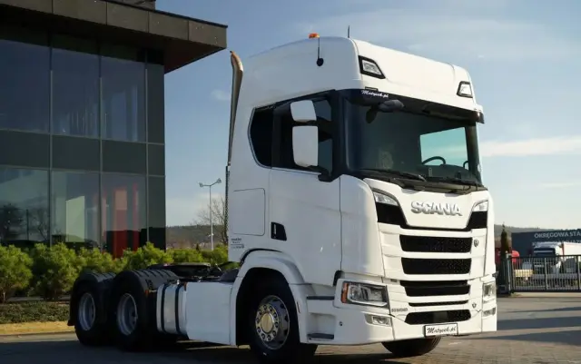 SCANIA R 650 / V8 / 6x4 / HYDRAULIKA /  DMC: 100.000 KG / I-PARK COOL / 3 OSIOWY CIĄGNIK SIODŁOWY / OPONY 100% 
