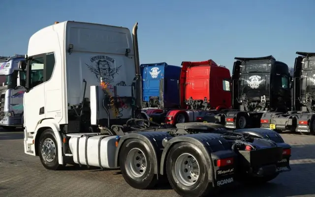 SCANIA R 650 / V8 / 6x4 / HYDRAULIKA /  DMC: 100.000 KG / I-PARK COOL / 3 OSIOWY CIĄGNIK SIODŁOWY / OPONY 100% 