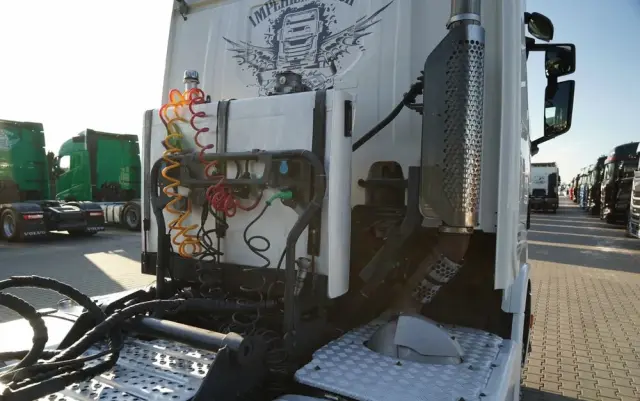 SCANIA R 650 / V8 / 6x4 / HYDRAULIKA /  DMC: 100.000 KG / I-PARK COOL / 3 OSIOWY CIĄGNIK SIODŁOWY / OPONY 100% 