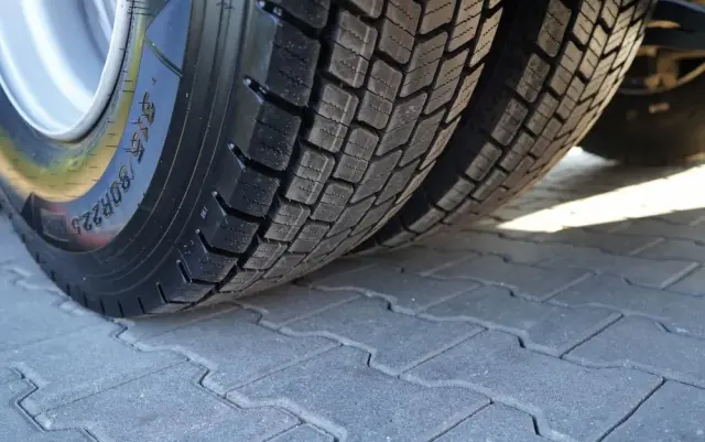 SCANIA R 650 / V8 / 6x4 / HYDRAULIKA /  DMC: 100.000 KG / I-PARK COOL / 3 OSIOWY CIĄGNIK SIODŁOWY / OPONY 100% 