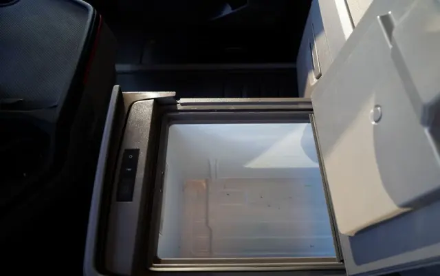 SCANIA R 650 / V8 / 6x4 / HYDRAULIKA /  DMC: 100.000 KG / I-PARK COOL / 3 OSIOWY CIĄGNIK SIODŁOWY / OPONY 100% 