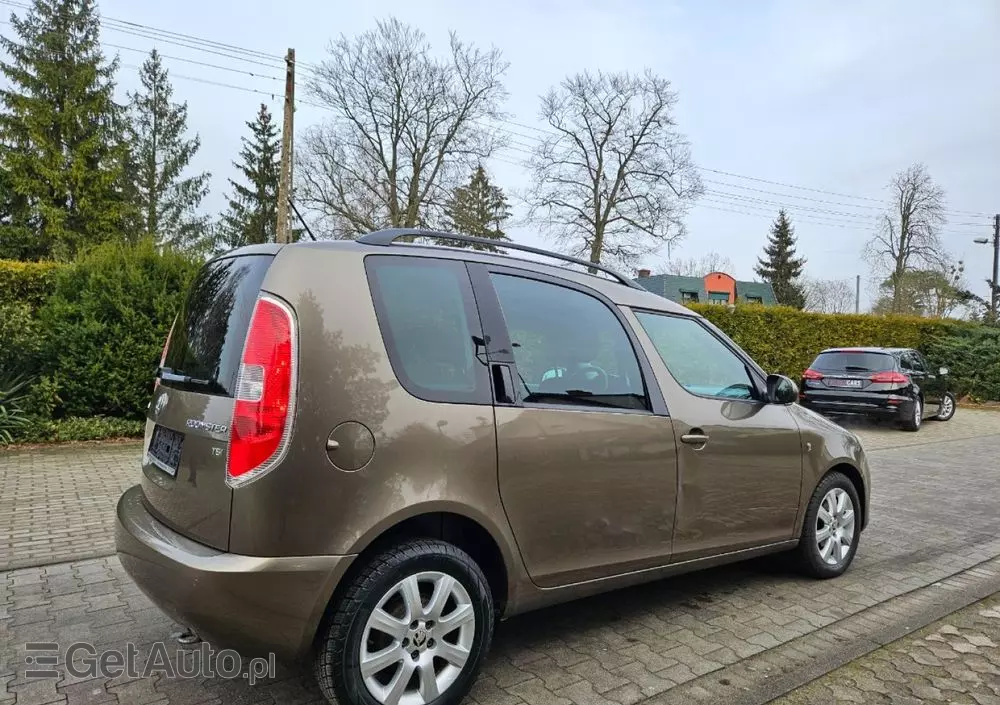 SKODA Roomster 