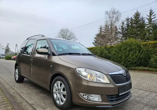 SKODA Roomster 