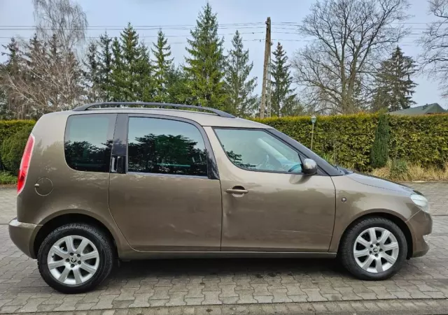 SKODA Roomster 
