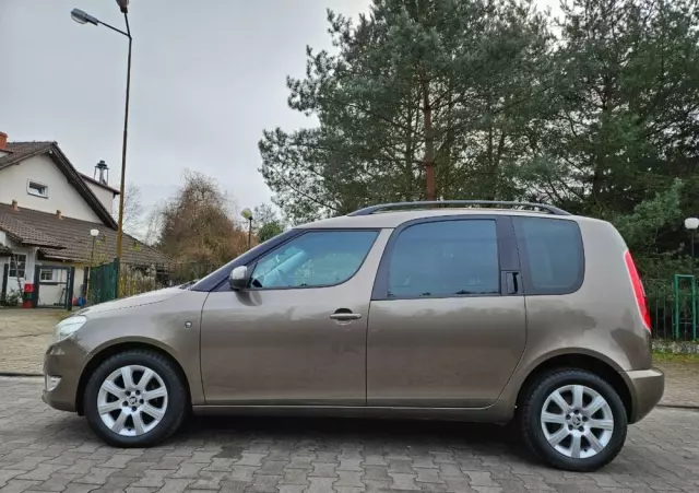 SKODA Roomster 