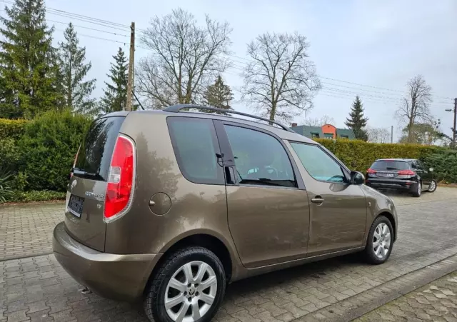 SKODA Roomster 