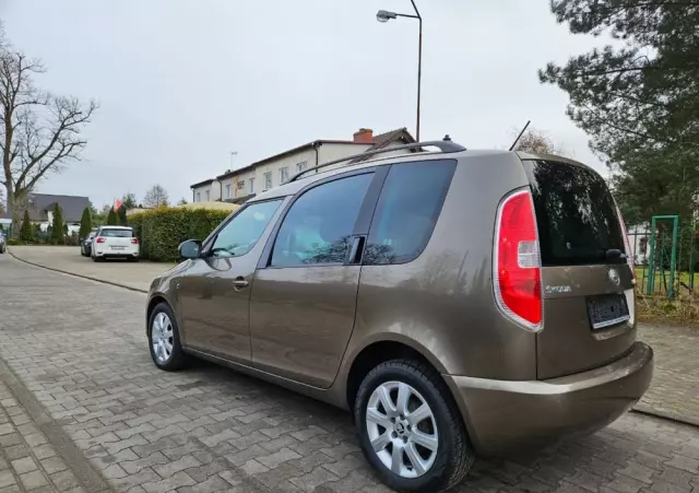 SKODA Roomster 