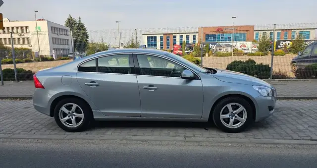 VOLVO S60 DRIVe Summum