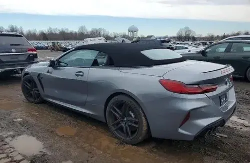 BMW M 8 