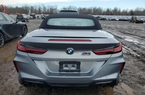 BMW M 8 