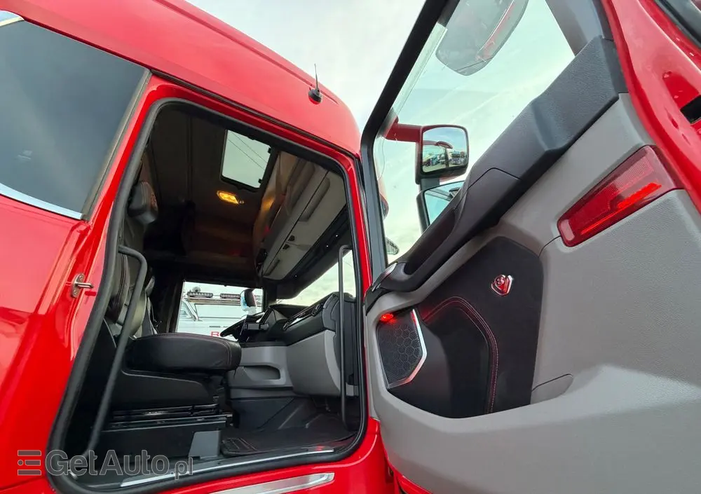 SCANIA 580s Scania z Niemiec ASO kontrakt serwisowy idealny stan v8 4x2 