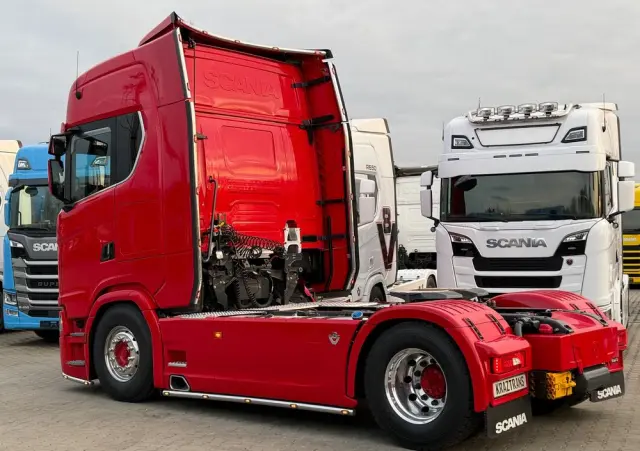 SCANIA 580s Scania z Niemiec ASO kontrakt serwisowy idealny stan v8 4x2 