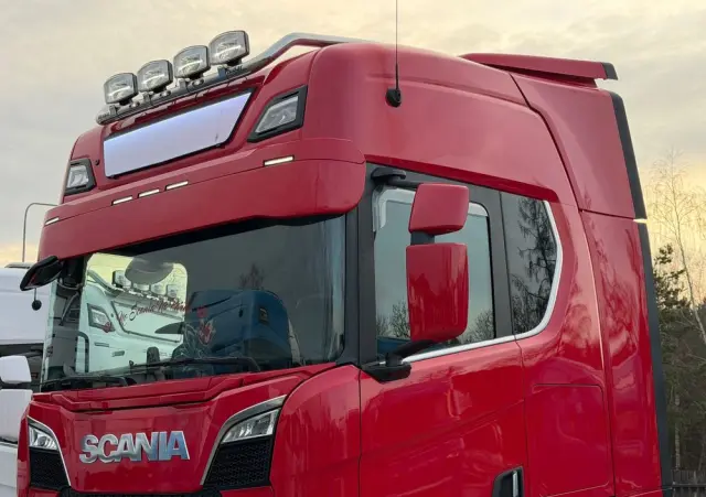 SCANIA 580s Scania z Niemiec ASO kontrakt serwisowy idealny stan v8 4x2 