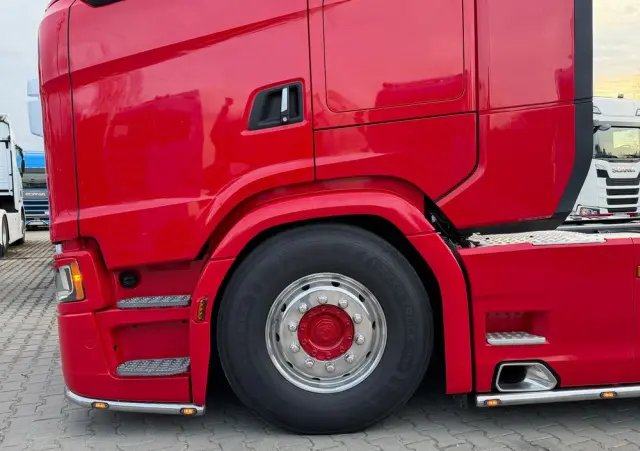 SCANIA 580s Scania z Niemiec ASO kontrakt serwisowy idealny stan v8 4x2 