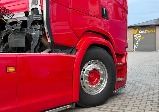 SCANIA 580s Scania z Niemiec ASO kontrakt serwisowy idealny stan v8 4x2 